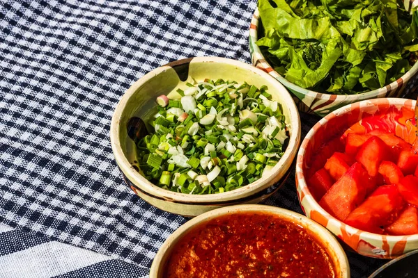 Variety Salad Ingredients Tomatoes Sauce Raw Vegetables Healthy Breakfast — Stock Fotó