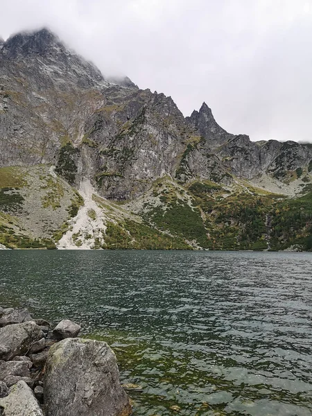 Μια Γραφική Θέα Της Λίμνης Morskie Oko Στο Zakopane Πολωνία — Φωτογραφία Αρχείου