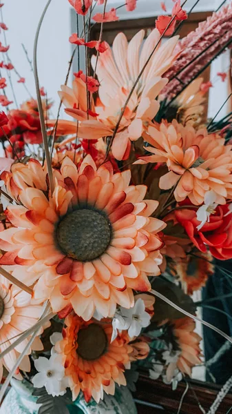 Selective Focus Shot Flower Bouquet Sunflowers Warm Colors — Foto de Stock