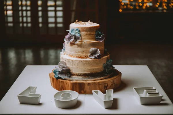 Closeup Beautiful Cake Love Message Table — Fotografia de Stock