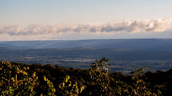 Gradiente Céu Azul Nuvens Sobre Paisagens Pela Manhã — Fotografia de Stock