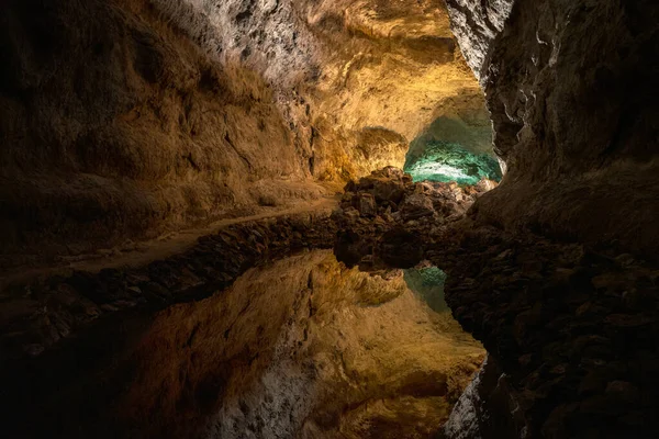 Σωλήνας Λάβας Cueva Los Verdes Και Τουριστική Ατραξιόν Στο Lanzarote — Φωτογραφία Αρχείου