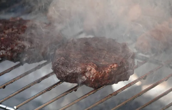 Closeup Shot Beef Burger Meat Bbq — Stockfoto