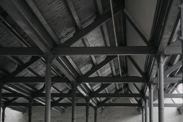 Low Angle Shot Roof Wooden Structuring — Zdjęcie stockowe