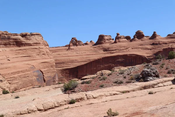 Uma Vista Panorâmica Paisagem Rochosa Vermelha Arches National Park Perto — Fotografia de Stock