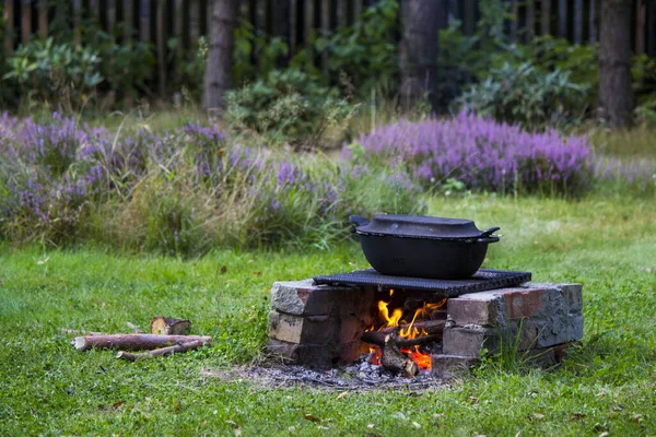 Black Bowler Bonfire Food Being Boiled — Stockfoto