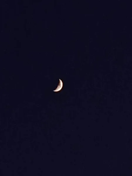 Beautiful View Waxing Crescent Moon — ストック写真