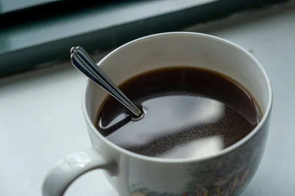 Wysoki Kąt Strzał Zwykłej Kawy Kubku Domu — Zdjęcie stockowe