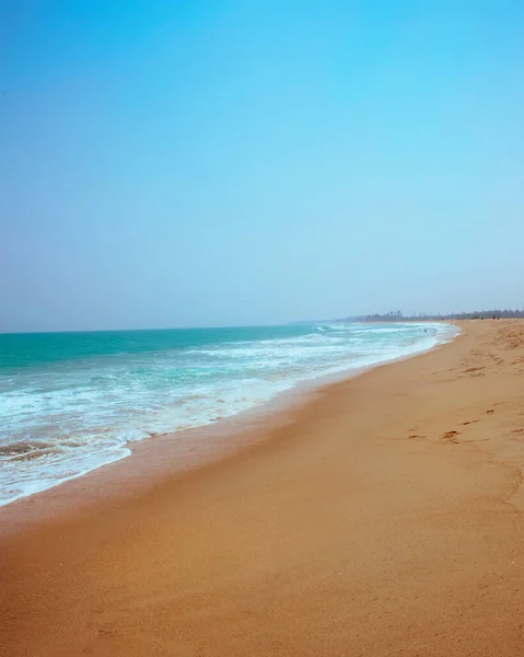 Красивий Вид Піщаний Пляж Сонячний День — стокове фото