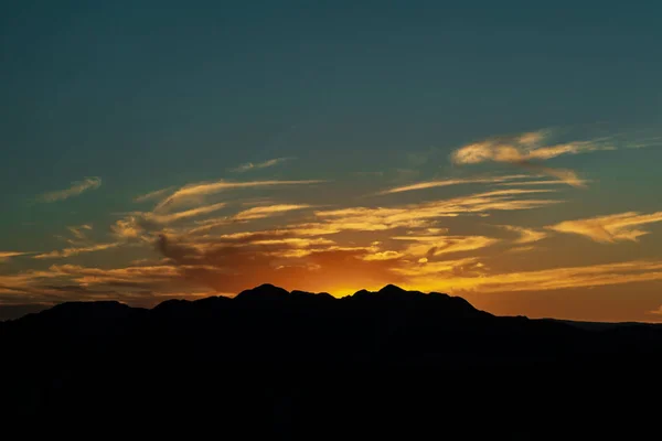 Silhouette Mountain Sunset Sky Background — ストック写真