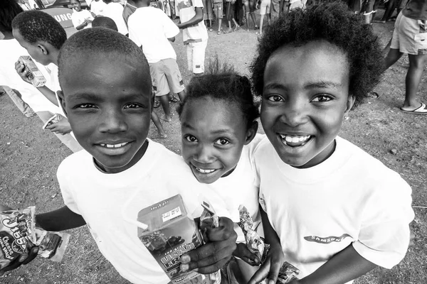 Johannesburg South Africa Aug 2021 Unga Afrikanska Barn Poserar För — Stockfoto