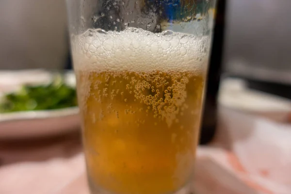 Primer Plano Burbujas Vaso Cerveza — Foto de Stock