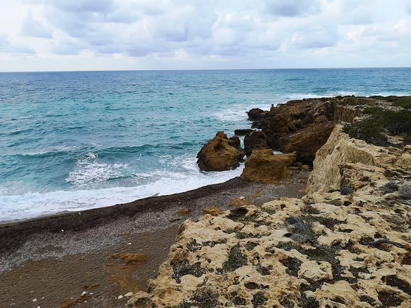 Eine Landschaft Mit Blick Auf Die Felsen Strand — Stockfoto