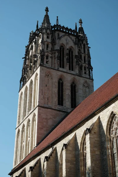 Plano Vertical Torre Uberwasserkirche Alemania — Foto de Stock