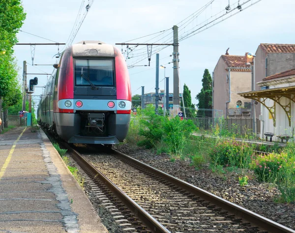 Szép Kép Egy Vonatról Ami Állomásra Érkezik — Stock Fotó