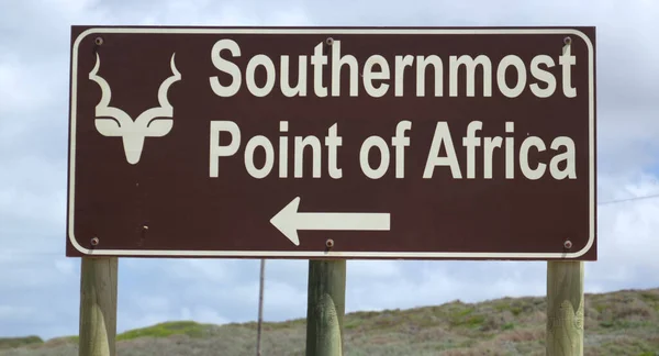 Δρόμος Για Νοτιότερο Σημείο Της Αφρικής Κέιπ Αγκούλας Εγγραφείτε Δείχνει — Φωτογραφία Αρχείου