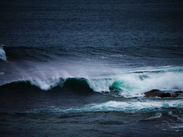 Orilla Mar Día Nublado Sombrío — Foto de Stock