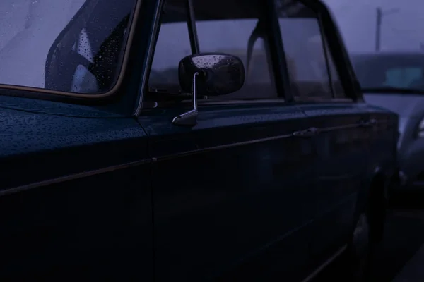 Old Blue Vintage Car Rainy Evening Outdoors — Stock Photo, Image
