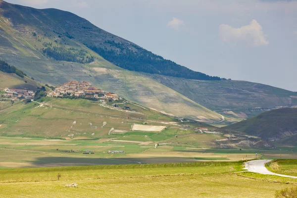 Eine Landschaft Des Castelluccio Norcia Monti Sibillini Nationalpark Marken Italien — Stockfoto