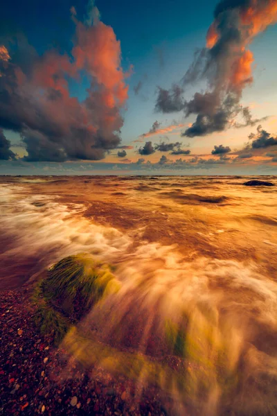 Una Hermosa Puesta Sol Costa Del Mar Báltico Lituania —  Fotos de Stock