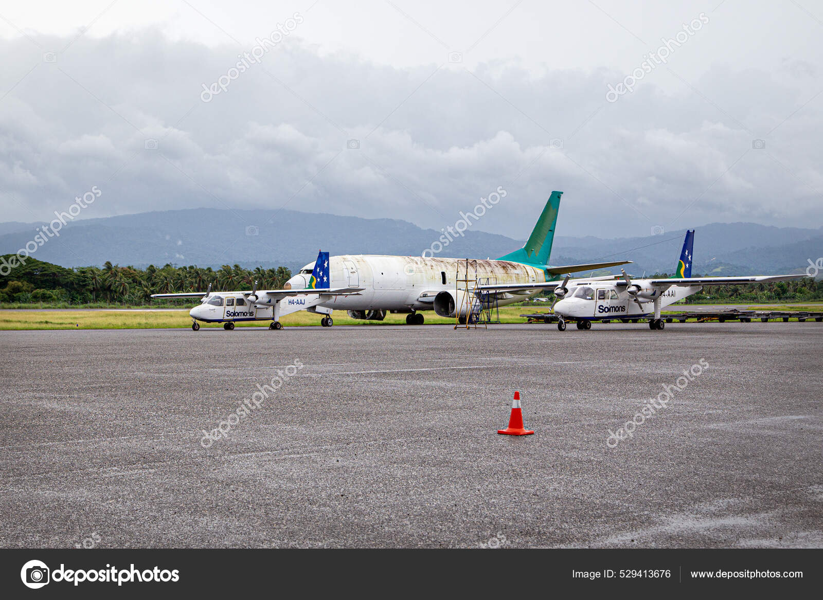 Honiara Solomon Islands Dec 2015 Two Solomon Airlines Planes