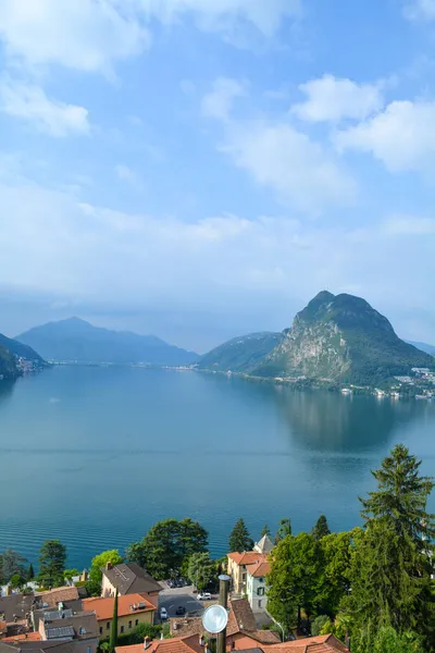 Een Adembenemend Uitzicht Het Meer Van Lugano Monte San Salvatore — Stockfoto