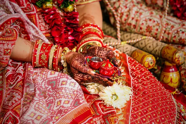 Μια Άποψη Του Γάμου Τις Παραδοσιακές Ινδουιστικές Τελετουργίες — Φωτογραφία Αρχείου
