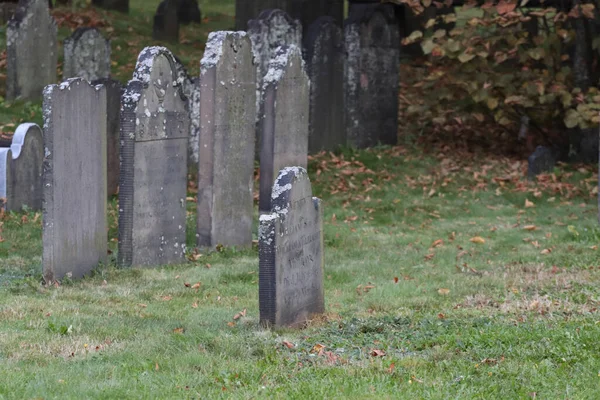 Una Vista Aire Libre Las Lápidas Antiguas Cementerio Halifax Alemania —  Fotos de Stock