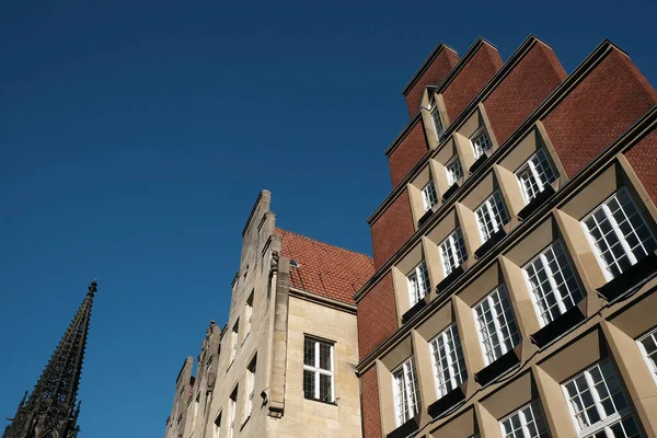 Low Angle Shot Residential Buildings White Windows Sunny Day Munster — Stock Photo, Image