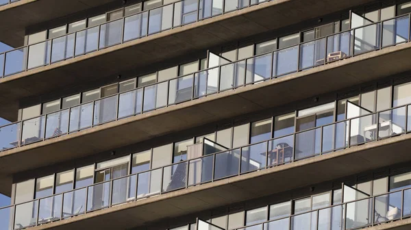 Egy Modern Épület Üvegablakokkal Erkéllyel Halifaxban Németországban — Stock Fotó
