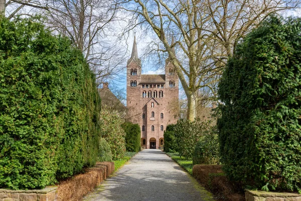 Hoexter Deutschland April 2021 Der Von Hecken Gesäumte Eingang Zum — Stockfoto