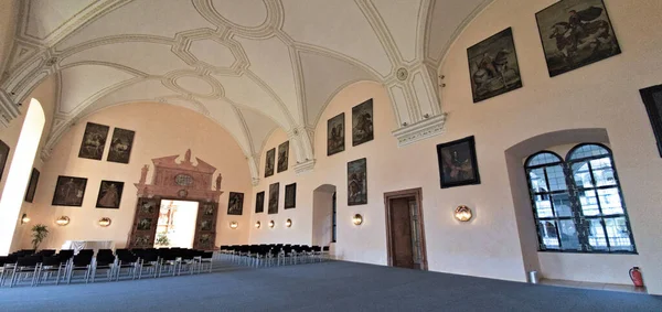 キャッスル グリンバーグ アッパー オーストリア オーストリア 2021年10月24日 キャッスル グリンバーグ アッパー オーストリアの絵画で有名なホール — ストック写真