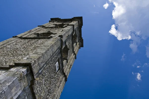 Low Angle Old Stone Bell Tower Cloudy Blue Sky — Stock Photo, Image