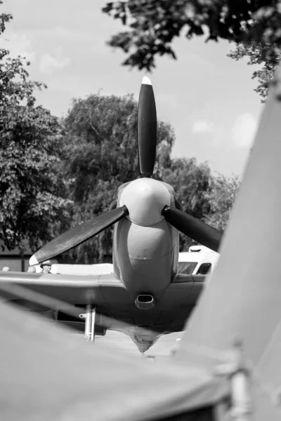 Grayscale Shot Aircraft — Stock Photo, Image