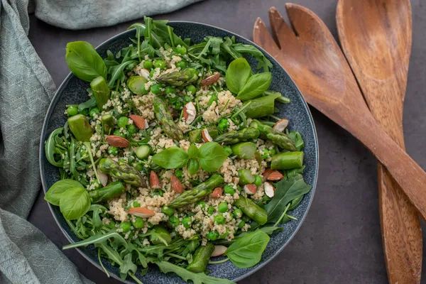 Gros Plan Traditionnelle Salade Orientale Tabouleh Couscous — Photo