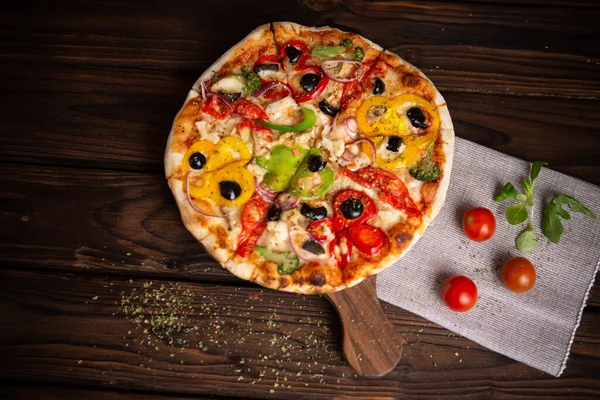 Lahodně Připravená Pizza Zeleninou — Stock fotografie