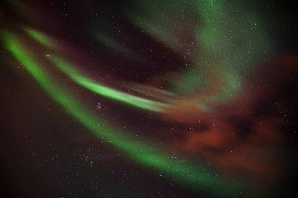 Uma Vista Deslumbrante Aurora Borealis Céu Estrelado Kvaloya Região Ártico — Fotografia de Stock