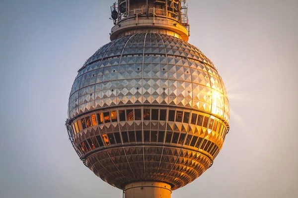 Primer Plano Torre Televisión Berlín Con Reflejo Atardecer — Foto de Stock