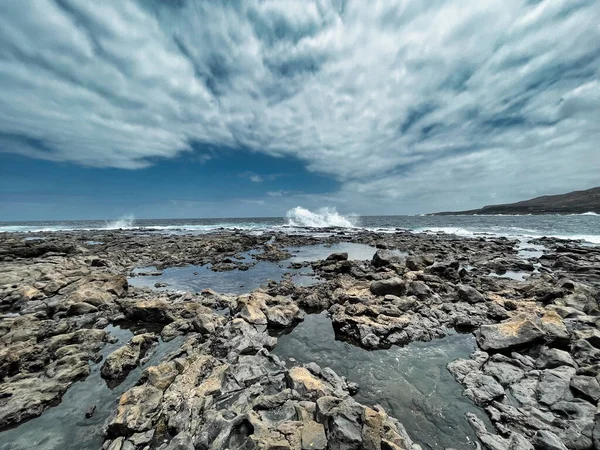 兰萨罗特的Famara冲浪 — 图库照片