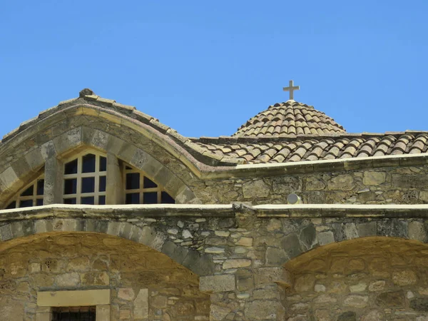 Eski Bir Bizans Kilisesi Kıbrıs Gökyüzü Arka Planında — Stok fotoğraf