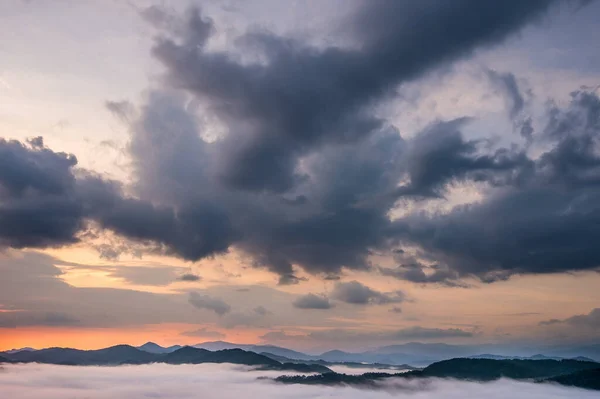 Dramatisk Utsikt Över Stora Rökiga Bergen Nationalpark Tennessee Vid Solnedgången — Stockfoto