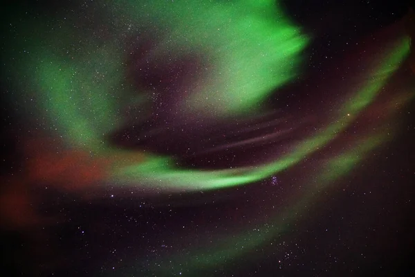 Uma Vista Hipnotizante Aurora Borealis Vista Kattfjorden Kvaloya Região Ártico — Fotografia de Stock