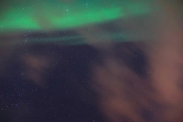 Uma Vista Deslumbrante Aurora Borealis Céu Estrelado Kvaloya Região Ártico — Fotografia de Stock