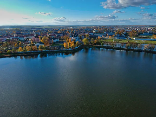 Beyaz Rusya Nın Minsk Bölgesindeki Binaların Göllerin Parkların Hava Görüntüsü — Stok fotoğraf