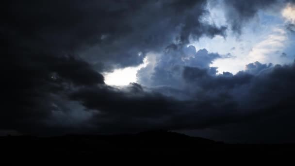 เมฆท สวยงามบนท องฟ นหล งธรรมชาต — วีดีโอสต็อก