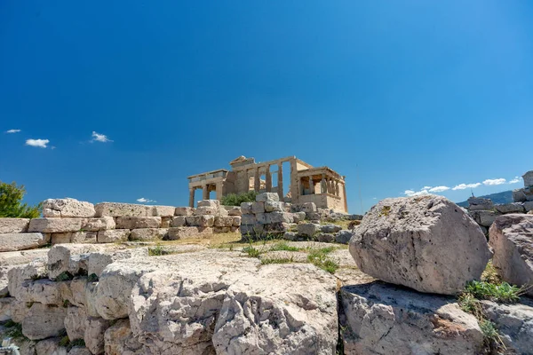 大流行中のギリシャ アテネのアクロポリスの空の観光地 — ストック写真