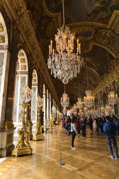 Paris France Oct 2019 Vertical Shot Hall Mirrors Palace Versailles — Stock Photo, Image