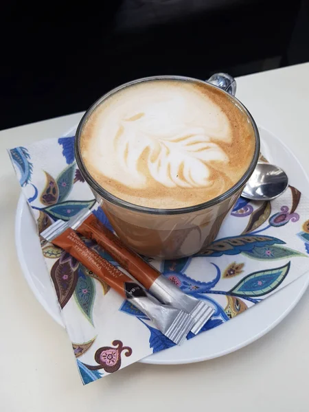 Kaffe Vid Kaffet Latte Socker Servett Plattan — Stockfoto