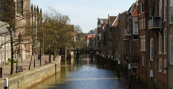 Dordrecht Países Bajos Abr 2011 Una Hermosa Vista Canal Densos — Foto de Stock