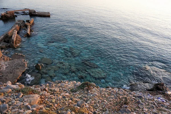 Yunanistan Saronida Kentindeki Bulutlu Gökyüzünün Altında Güzel Bir Deniz Manzarası — Stok fotoğraf